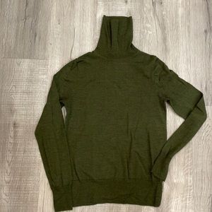 J.crew - xs - turtle neck